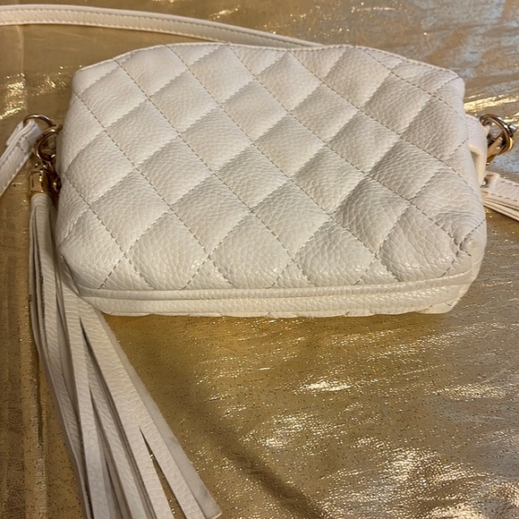 Reduced Quilted White Purse with Tassel and Gold Accents - Picture 3 of 12